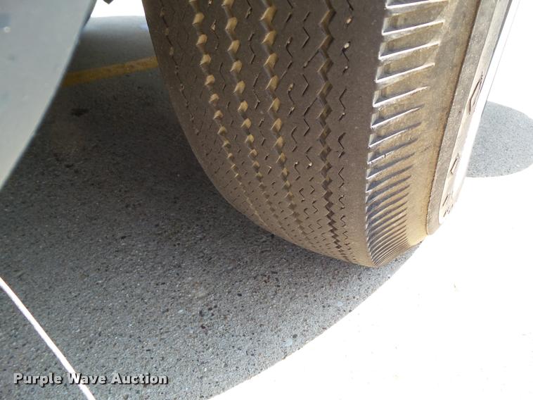 image for item L5621 1951 Chrysler Windsor Deluxe