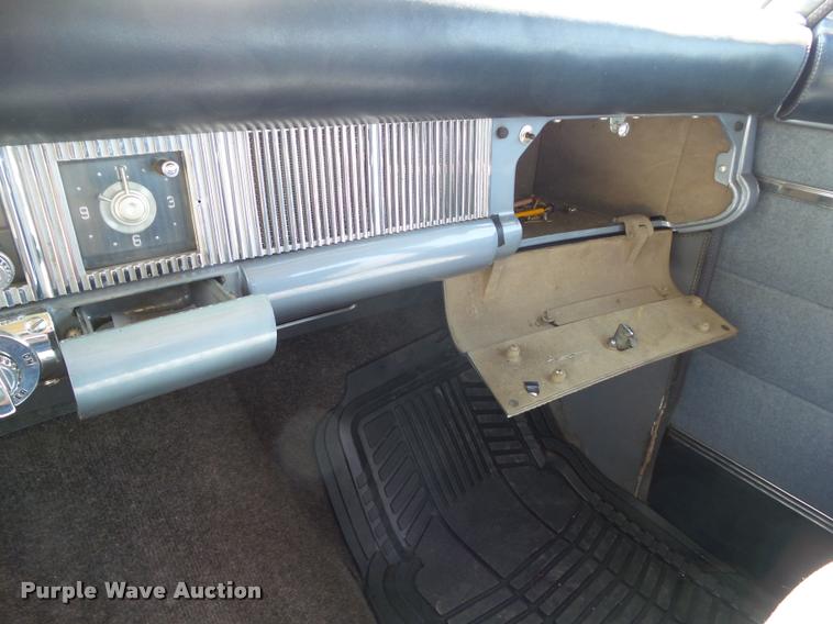 image for item L5621 1951 Chrysler Windsor Deluxe