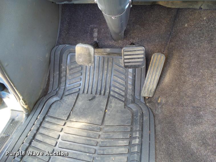 image for item L5621 1951 Chrysler Windsor Deluxe