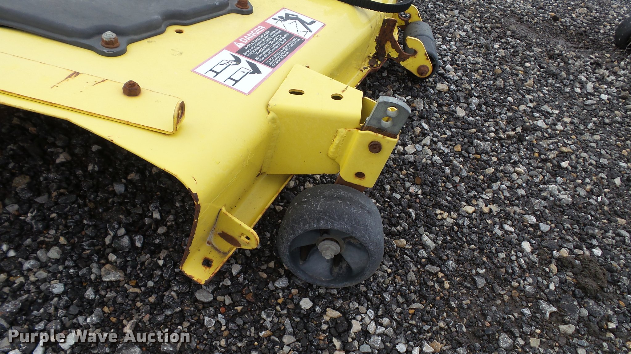 John Deere Edge cutting system in Baldwin City, KS Item DA1942 sold