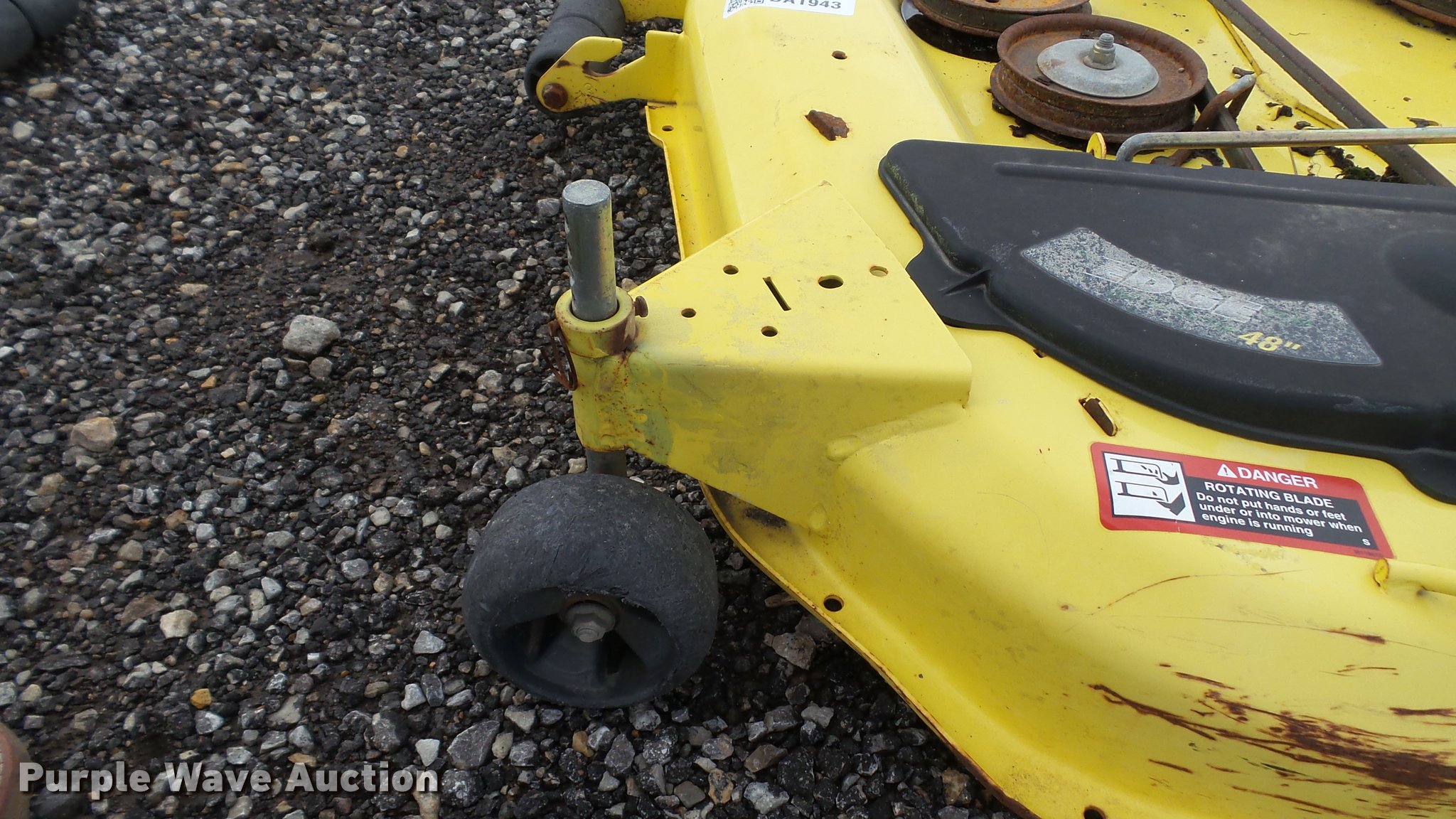 John Deere edge cutting system in Baldwin City, KS Item DA1943 sold