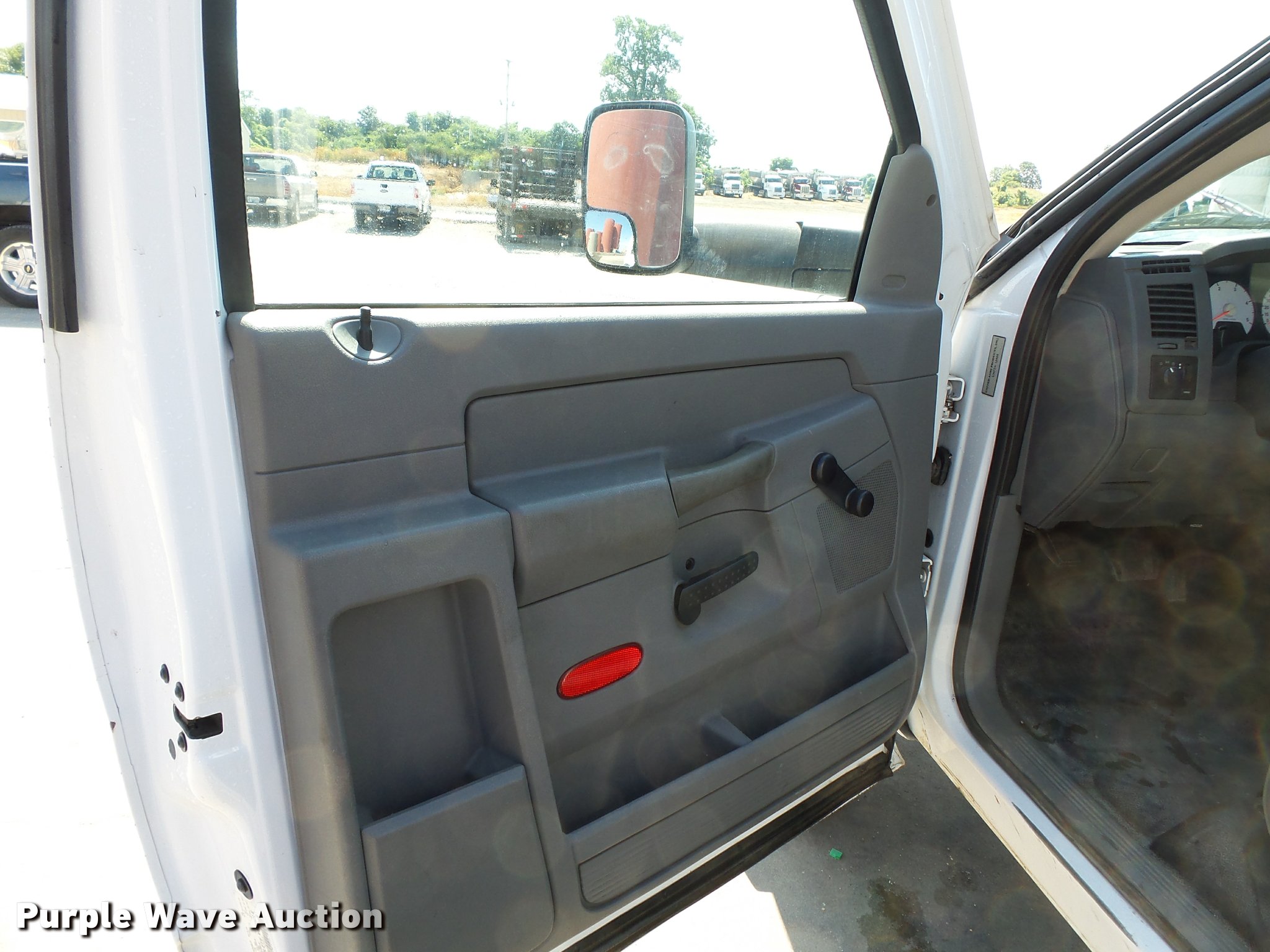 2007 Dodge Ram 3500 flatbed pickup truck in Cooter, MO Item DA2346