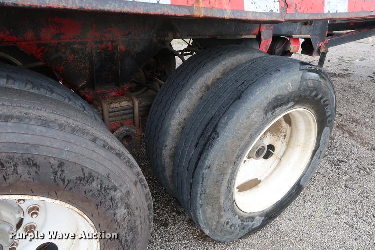 image for item BG9501 1997 Clement RKHS2626 end dump trailer