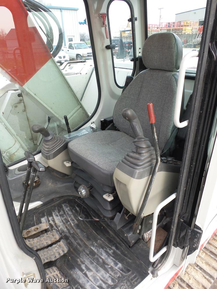 image for item BH9301 2011 Link-Belt 135 excavator