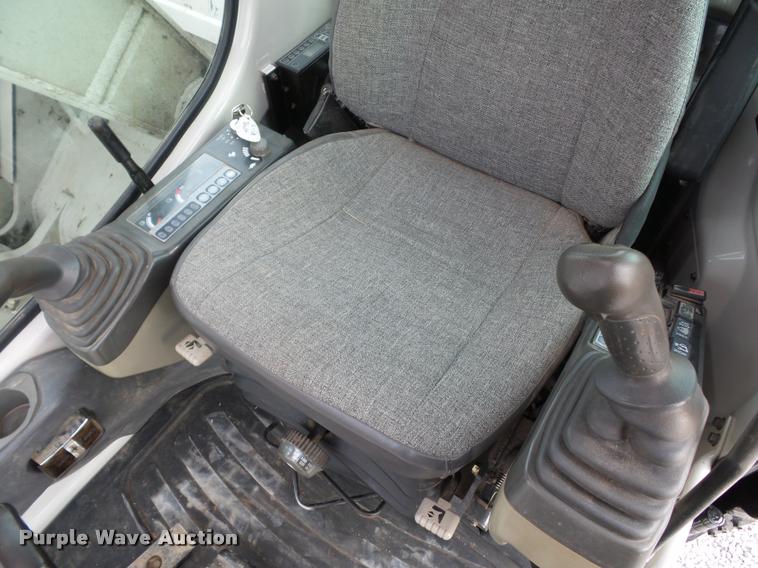 image for item BH9301 2011 Link-Belt 135 excavator