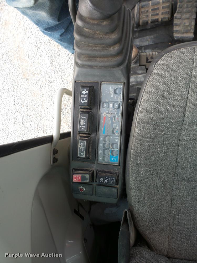 image for item BH9301 2011 Link-Belt 135 excavator