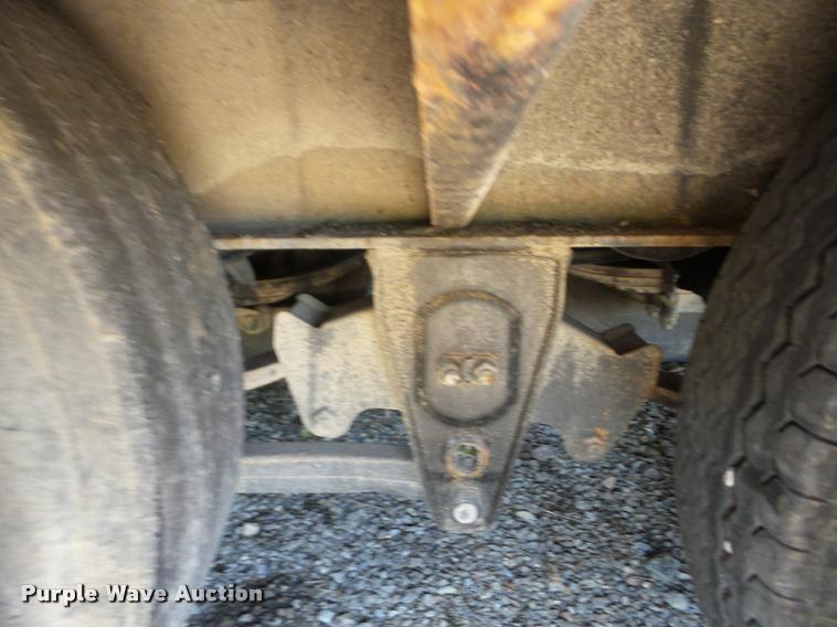 image for item BI9617 1987 Muvall 4460ST drop deck equipment trailer