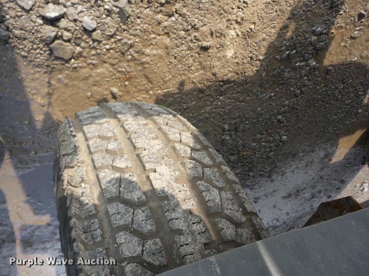 image for item CC9062 2013 Wacker LTN6 light plant