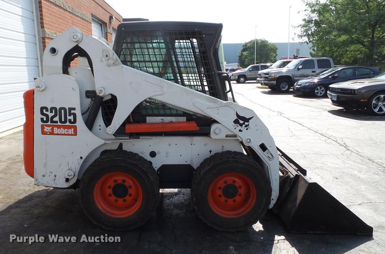 image for item DA1105 2012 Bobcat S205 skid steer