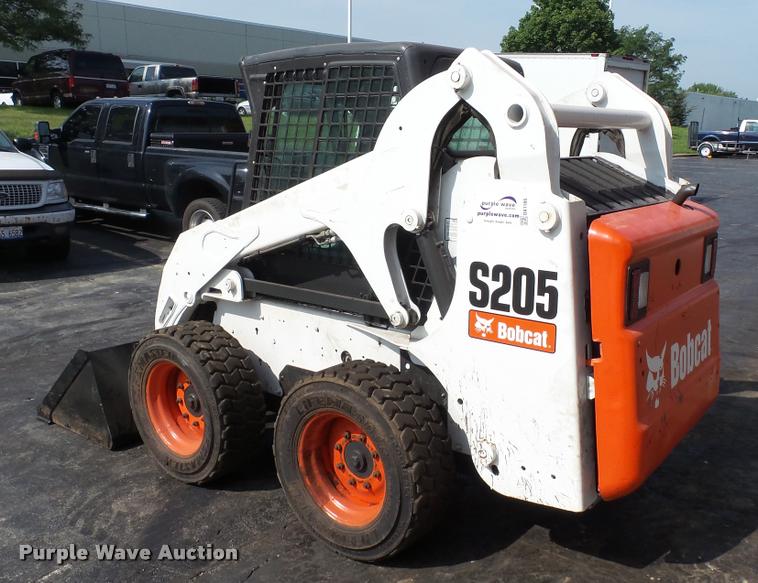image for item DA1105 2012 Bobcat S205 skid steer