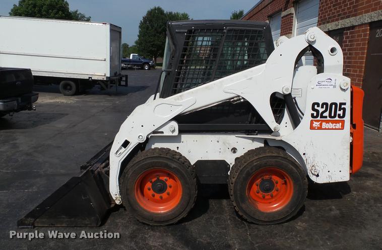 image for item DA1105 2012 Bobcat S205 skid steer