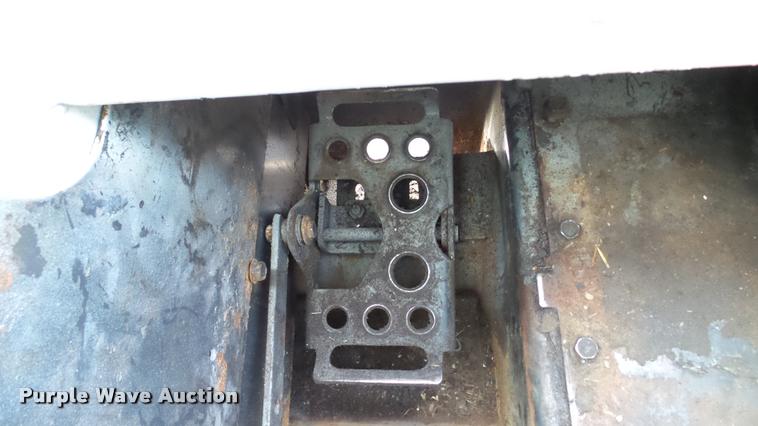 image for item DA1105 2012 Bobcat S205 skid steer