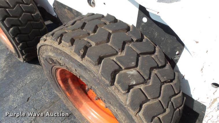 image for item DA1105 2012 Bobcat S205 skid steer