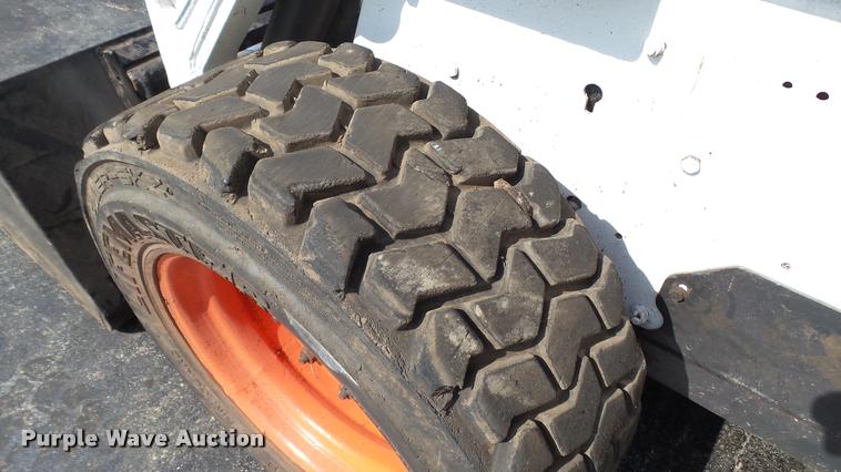 image for item DA1105 2012 Bobcat S205 skid steer