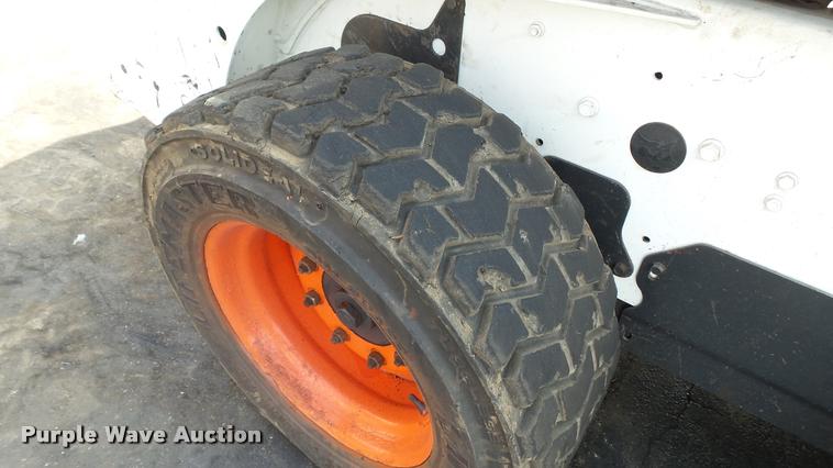 image for item DA1105 2012 Bobcat S205 skid steer