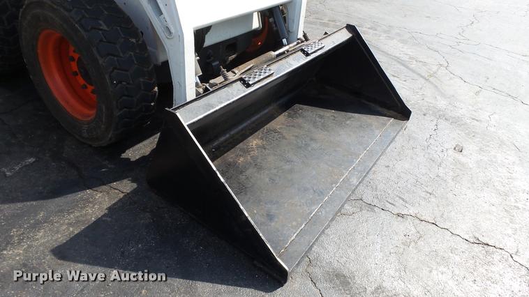 image for item DA1105 2012 Bobcat S205 skid steer