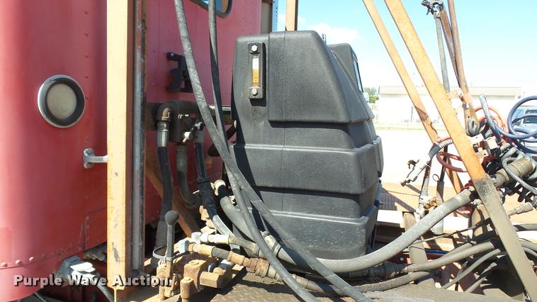 image for item DA1701 1996 Freightliner FLD112 semi truck