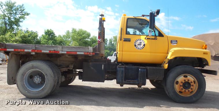 image for item DA1705 1997 GMC C7500 flatbed truck
