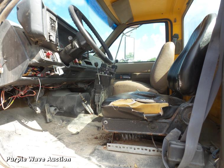 image for item DA1705 1997 GMC C7500 flatbed truck