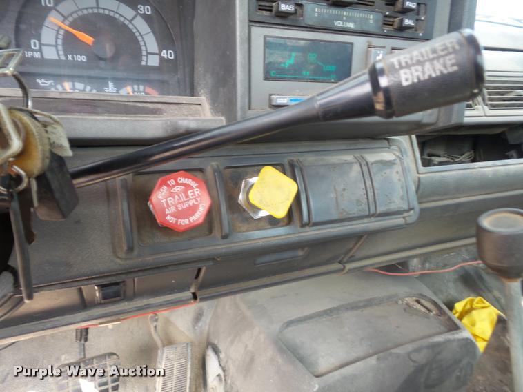 image for item DA1705 1997 GMC C7500 flatbed truck