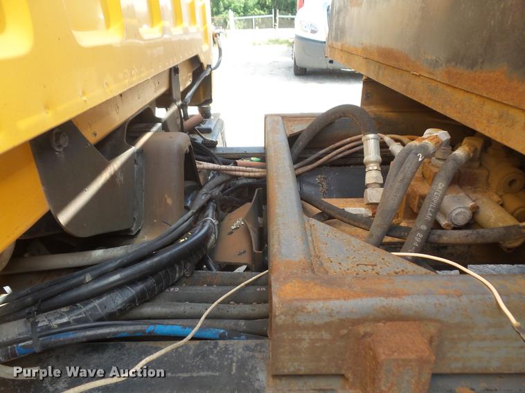 image for item DA1705 1997 GMC C7500 flatbed truck