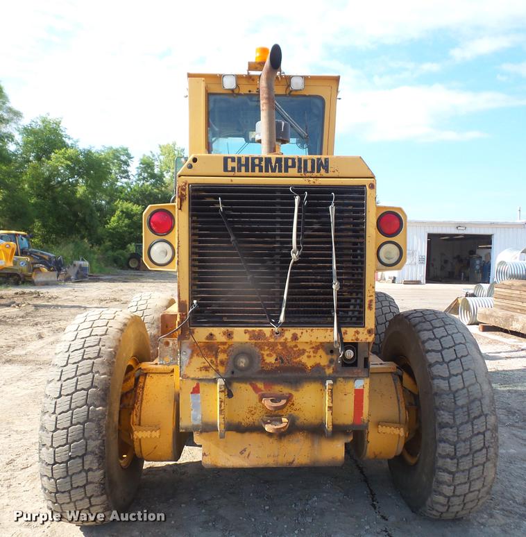 image for item DA1706 1994 Champion 720A motor grader