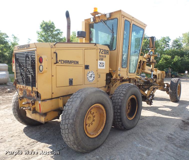 image for item DA1706 1994 Champion 720A motor grader