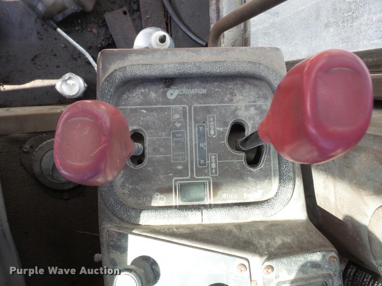 image for item DA1706 1994 Champion 720A motor grader