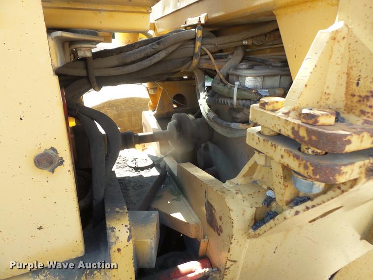image for item DA1706 1994 Champion 720A motor grader