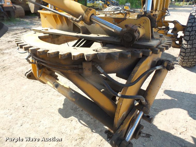 image for item DA1706 1994 Champion 720A motor grader