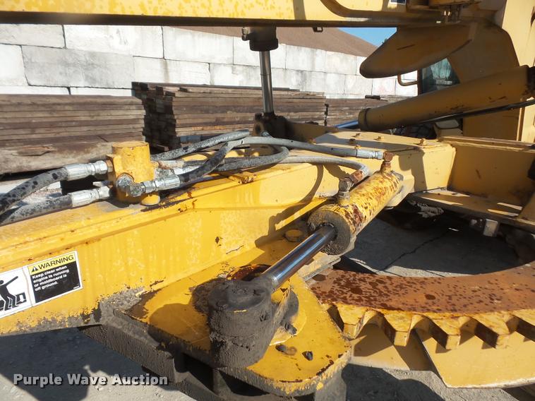 image for item DA1706 1994 Champion 720A motor grader