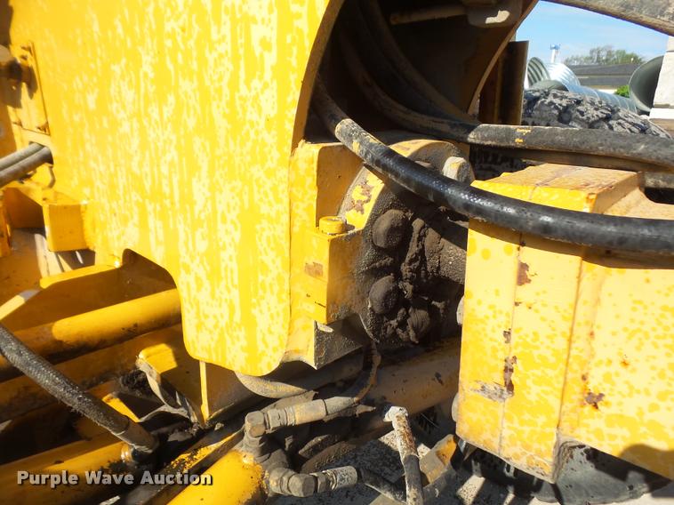 image for item DA1706 1994 Champion 720A motor grader