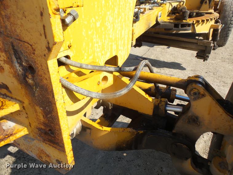 image for item DA1706 1994 Champion 720A motor grader