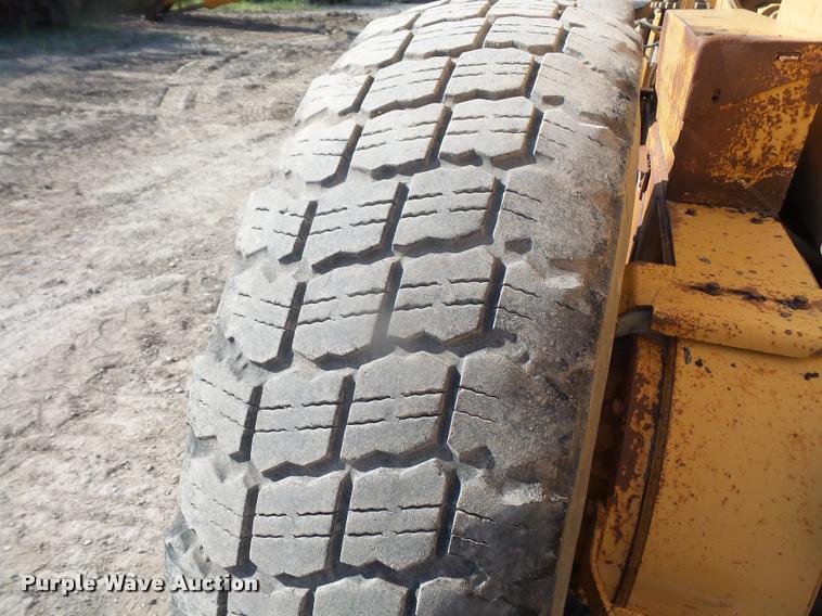 image for item DA1706 1994 Champion 720A motor grader