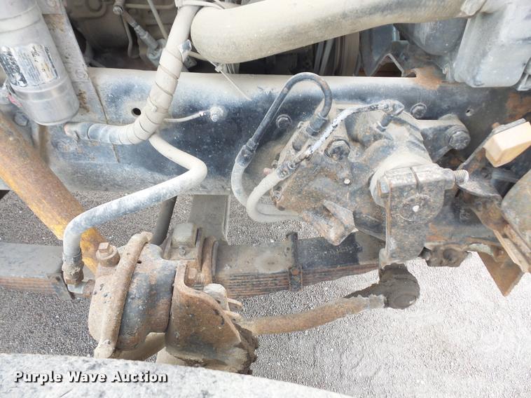 image for item DA1707 1991 Ford LT8000 flat winch truck