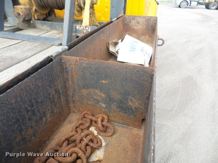 image for item DA1707 1991 Ford LT8000 flat winch truck