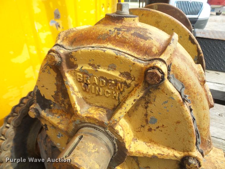 image for item DA1707 1991 Ford LT8000 flat winch truck