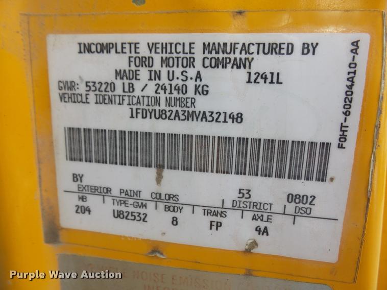 image for item DA1707 1991 Ford LT8000 flat winch truck