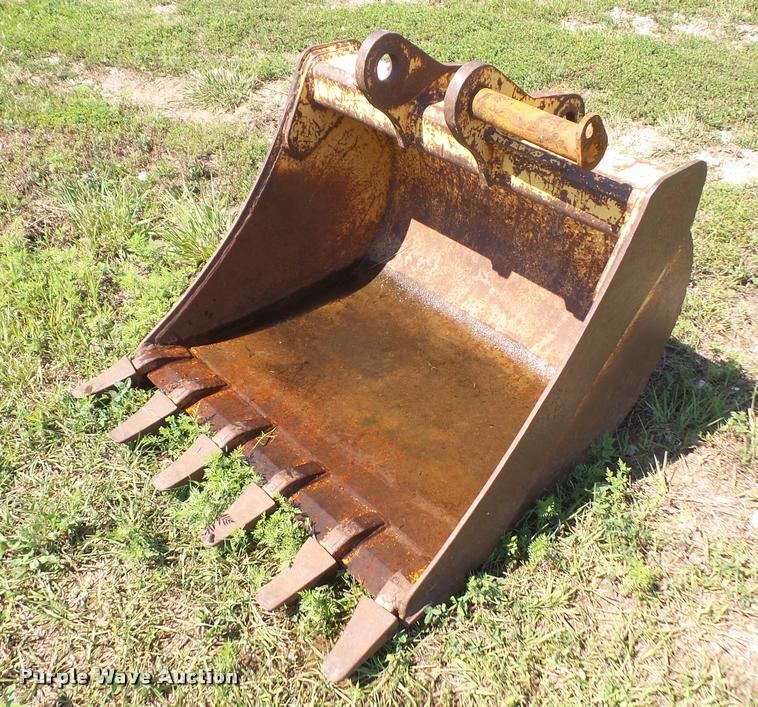 image for item DA1713 Backhoe bucket