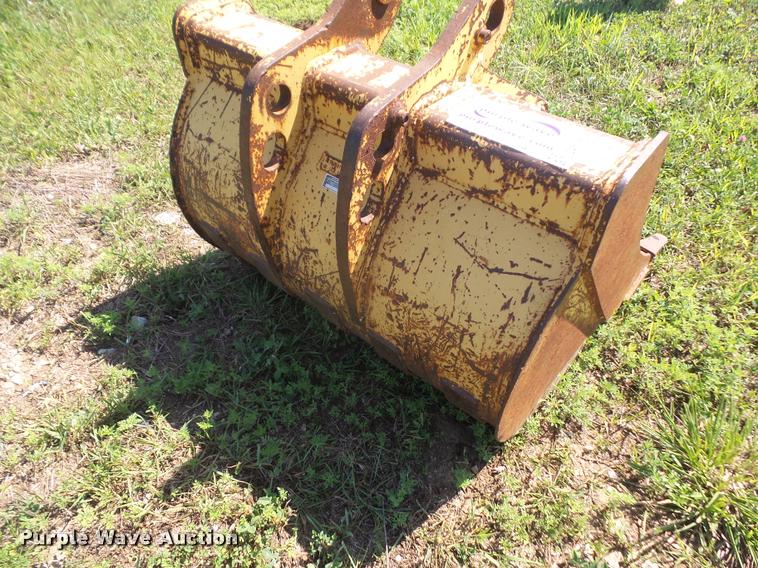 image for item DA1713 Backhoe bucket