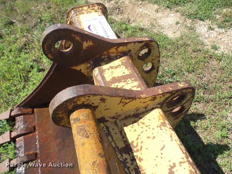 image for item DA1713 Backhoe bucket