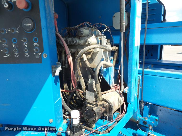 image for item DA1714 1999 Genie Z60/34 boom lift