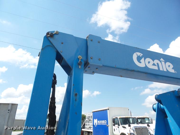 image for item DA1714 1999 Genie Z60/34 boom lift