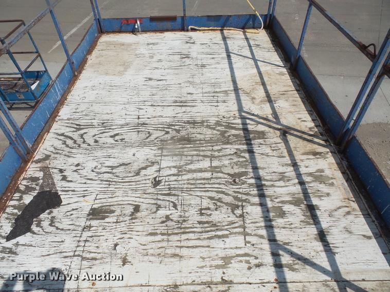 image for item DA1717 Mark Lift MT406 scissor lift