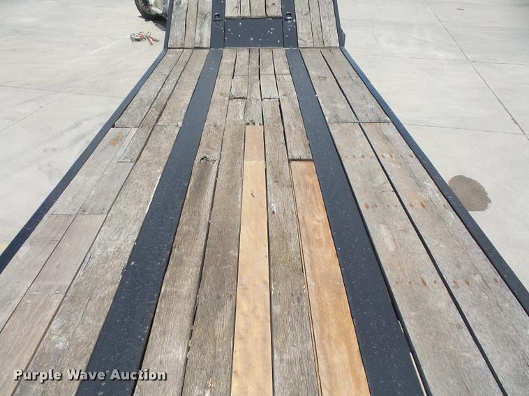 image for item DA1721 2001 Nuttall 235LBPS drop deck equipment trailer