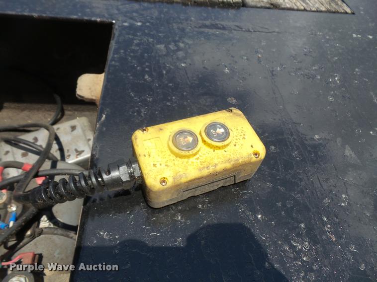 image for item DA1721 2001 Nuttall 235LBPS drop deck equipment trailer