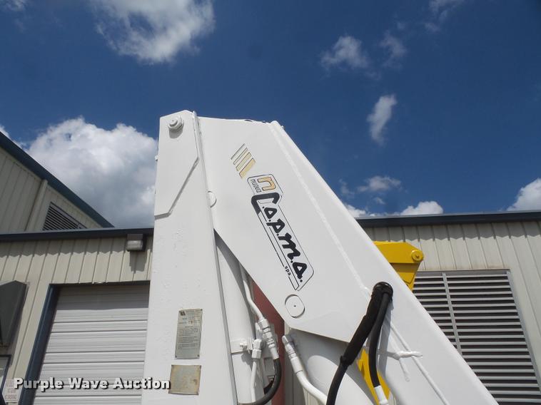 image for item DA1723 1994 National N105 knuckle boom crane