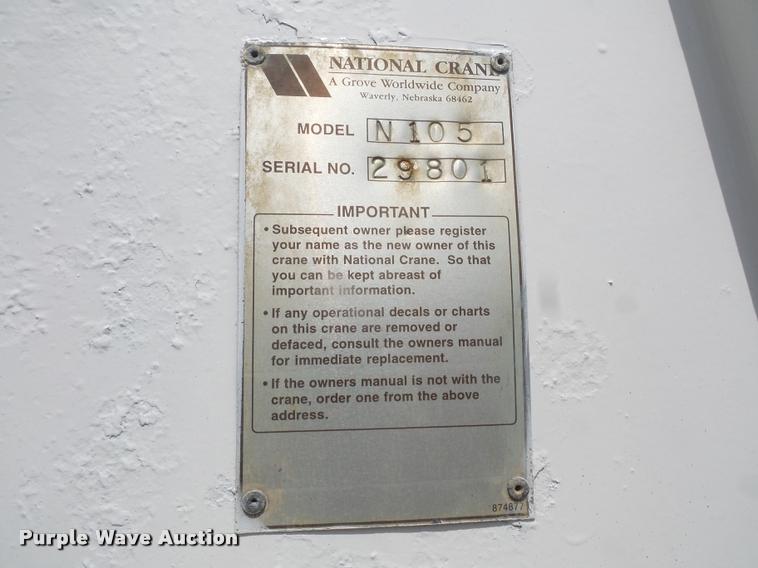 image for item DA1723 1994 National N105 knuckle boom crane