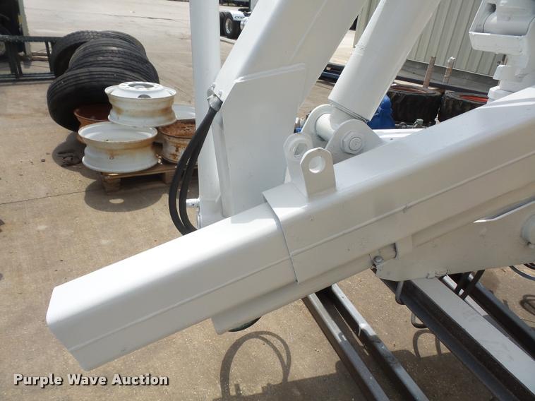 image for item DA1723 1994 National N105 knuckle boom crane