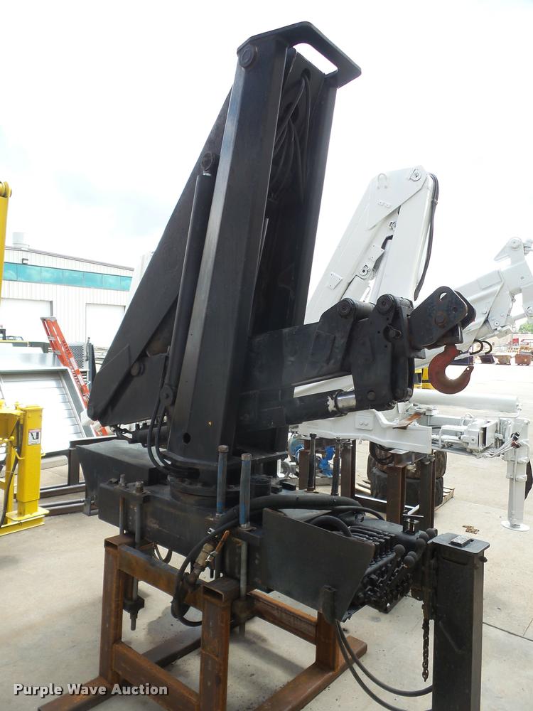 image for item DA1724 Knuckle boom crane